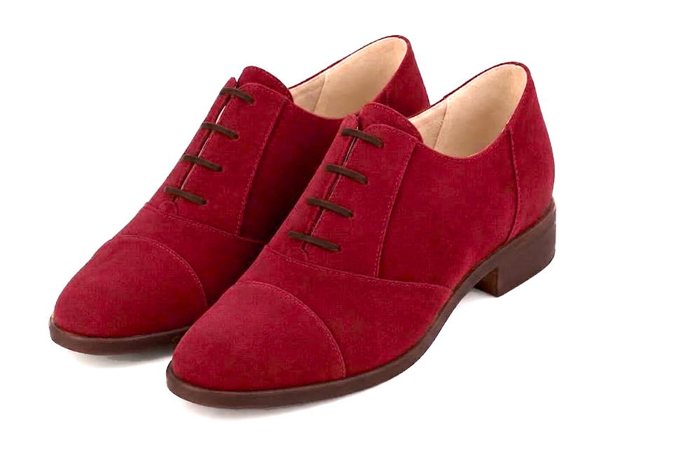 Women's cherry red classic oxfords and derby shoes with round toe and chunky rubber lug sole - Front view
